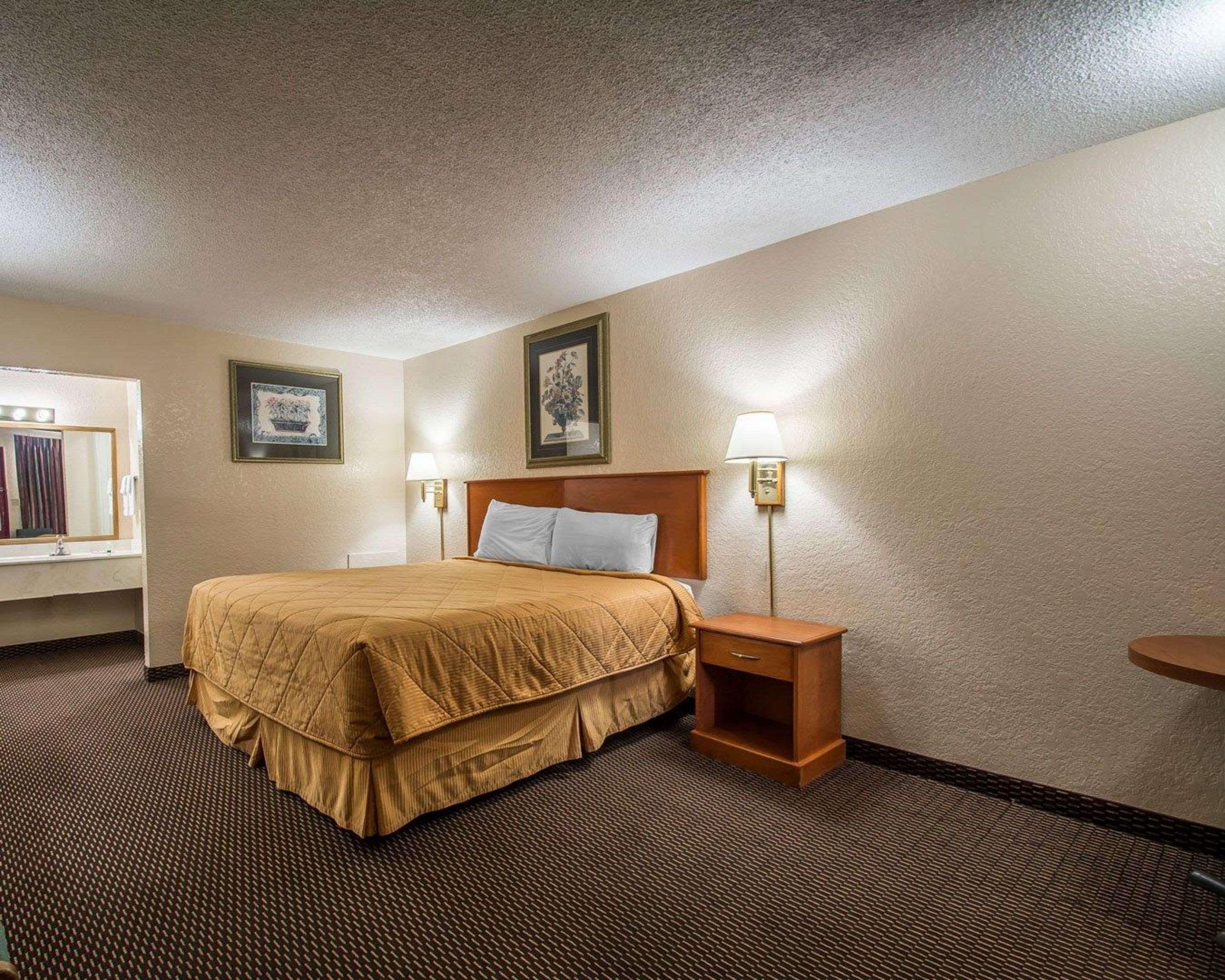 Rodeway Inn Fort Pierce I-95 Экстерьер фото