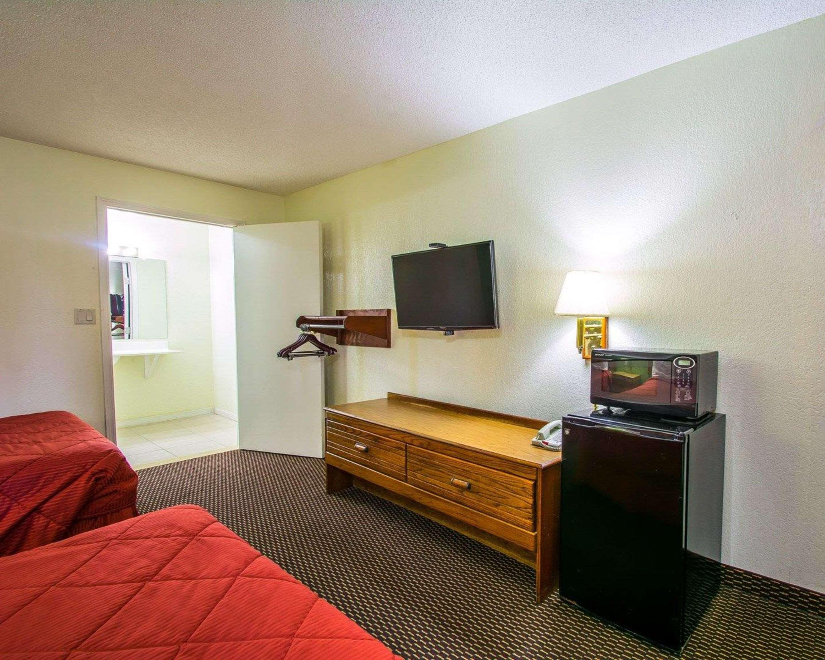 Rodeway Inn Fort Pierce I-95 Экстерьер фото