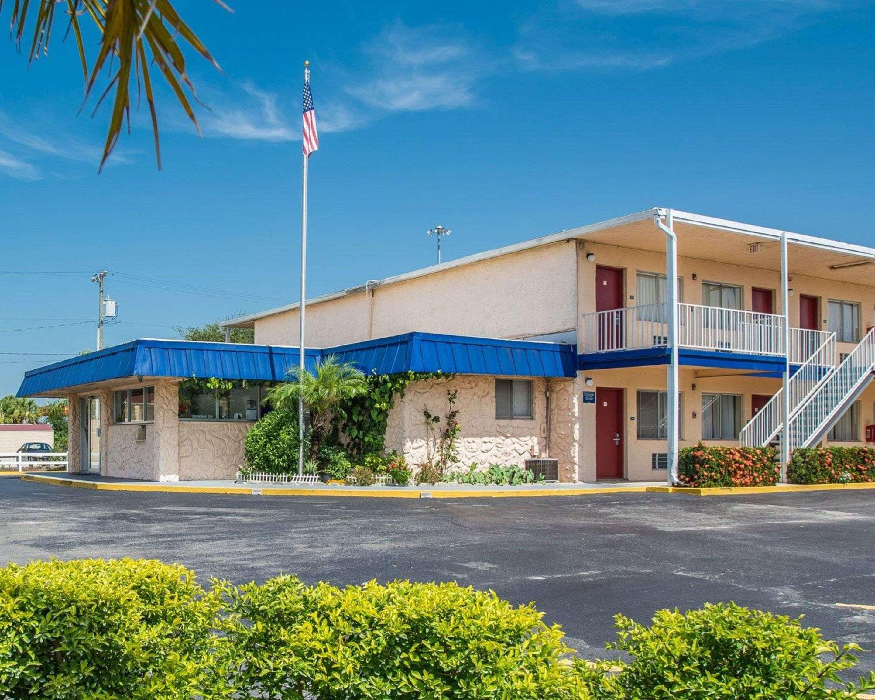 Rodeway Inn Fort Pierce I-95 Экстерьер фото