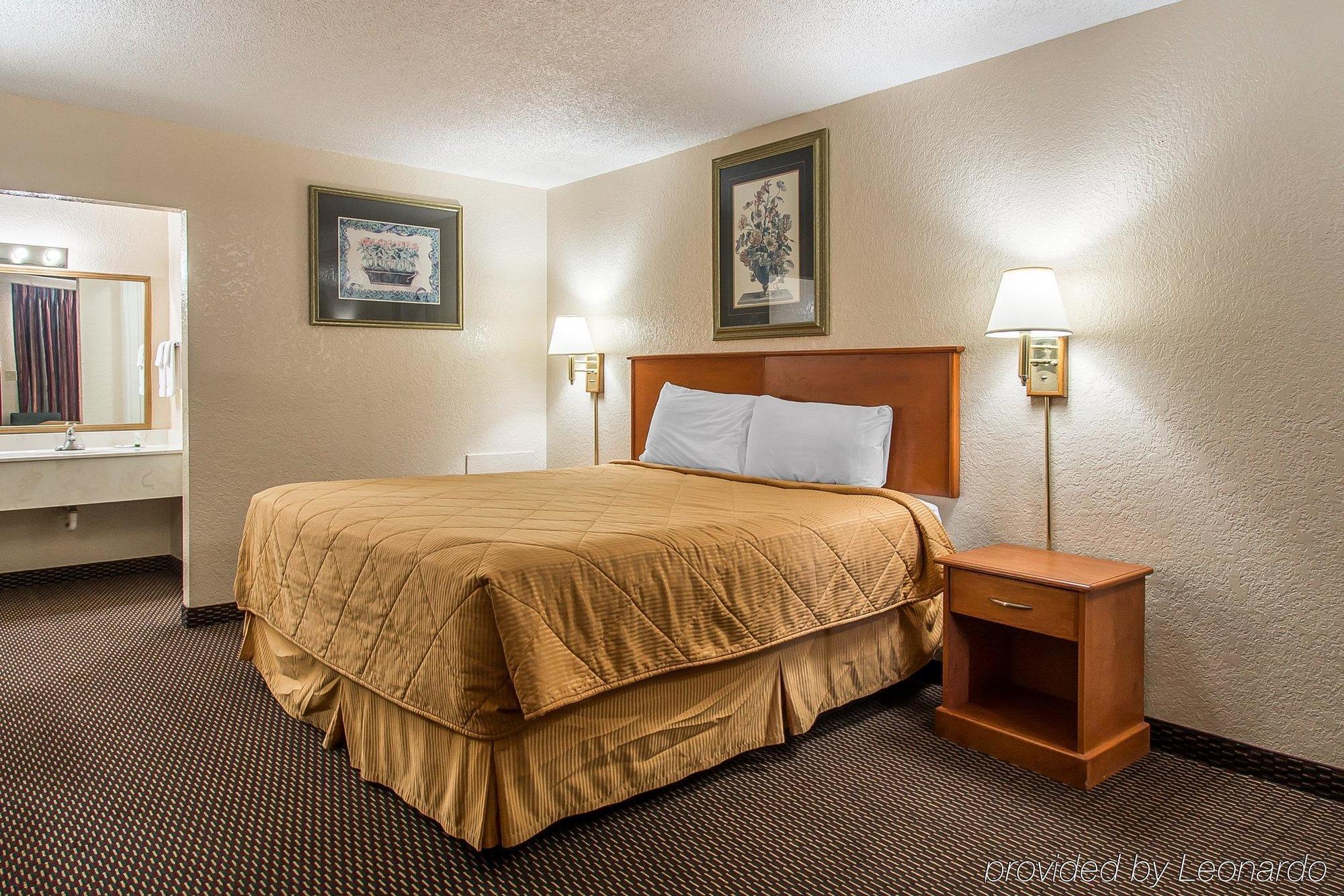 Rodeway Inn Fort Pierce I-95 Экстерьер фото